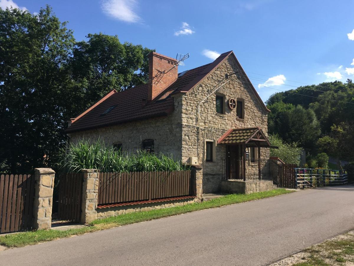 Wisniowy Mlyn Villa Wisniowa k Staszowa Екстериор снимка